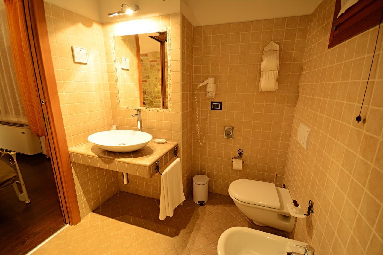 Monteveglio Locanda Gli Ulivi מראה חיצוני תמונה