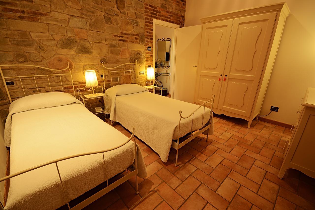 Monteveglio Locanda Gli Ulivi מראה חיצוני תמונה