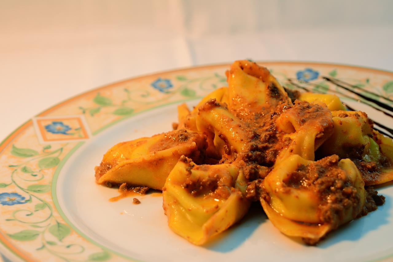 Monteveglio Locanda Gli Ulivi מראה חיצוני תמונה
